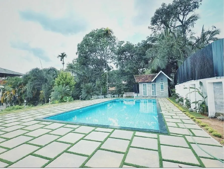 Wayanad Cliff Hotel Kalpetta