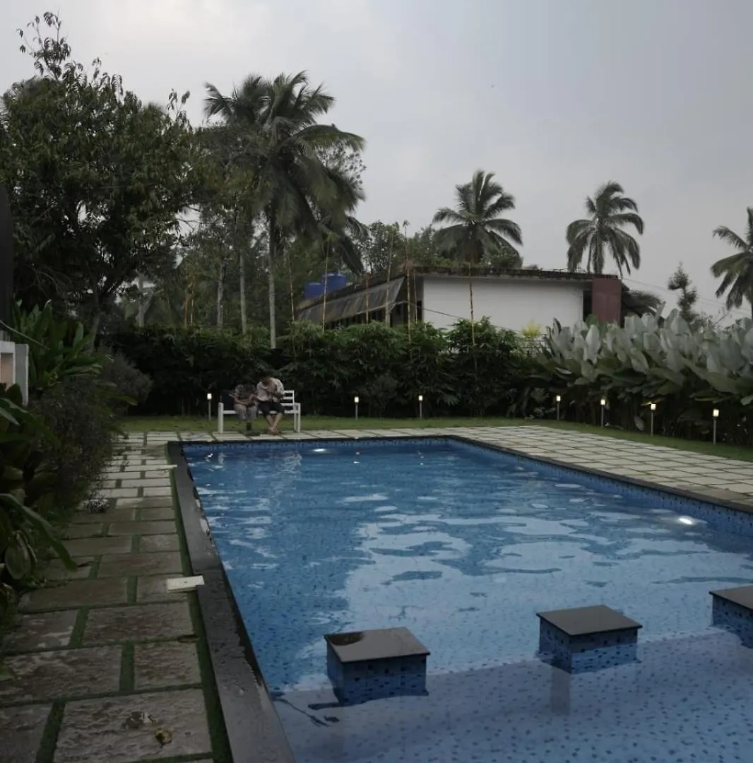 Wayanad Cliff Hotel Kalpetta