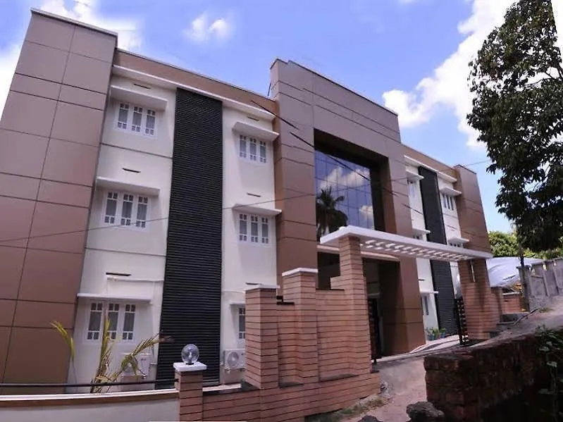 Wayanad Cliff Hotel Kalpetta